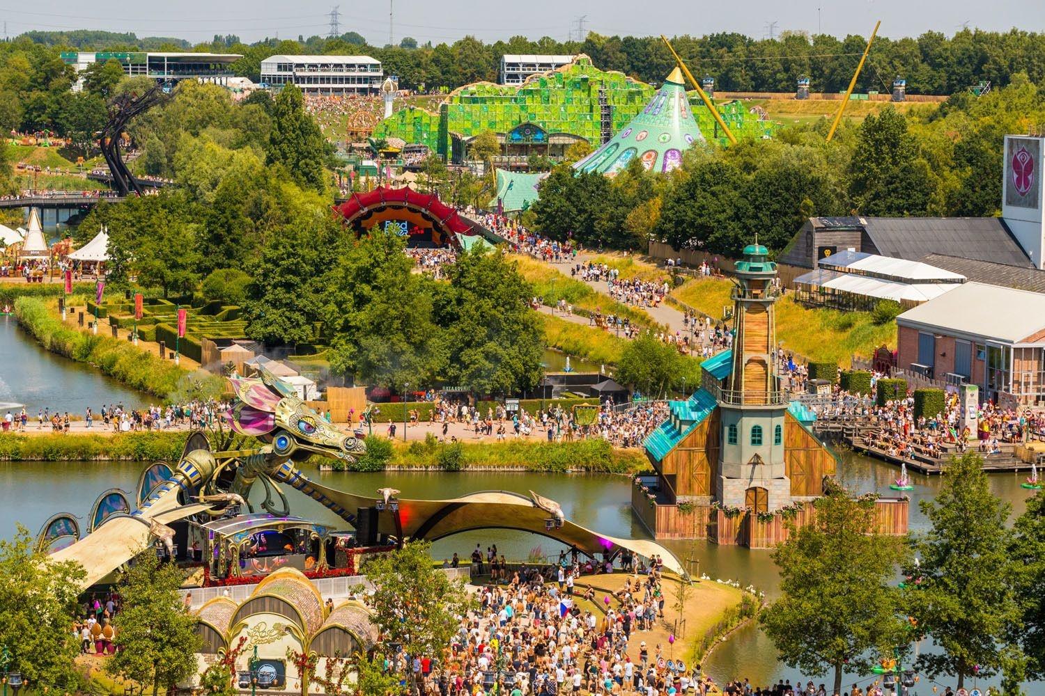 Le village de Tomorrowland transformé en camping de luxe, près de Durbuy
