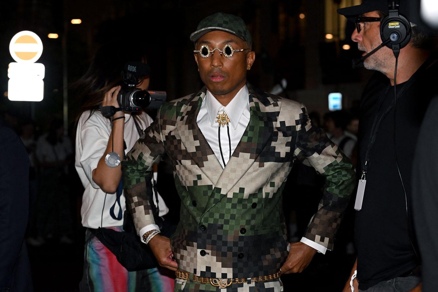 Esthétique militaire et damier pour la première de Pharrell Williams pour  Vuitton