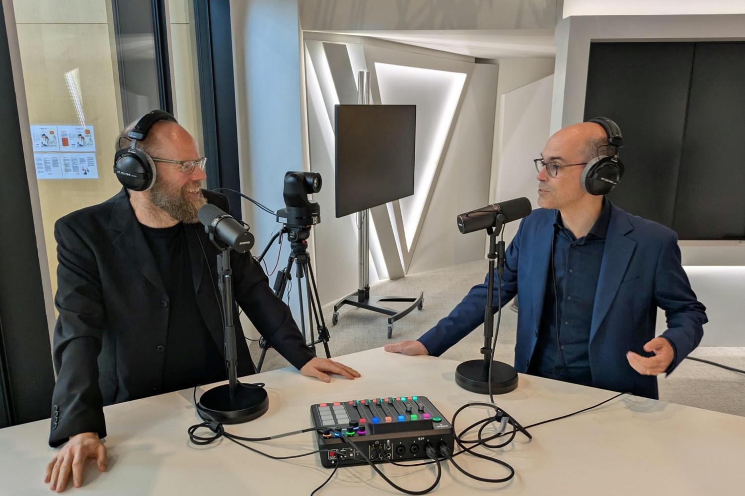 Hoofdredacteurs Bert Bultinck van Knack en Stijn Fockedey van Trends
