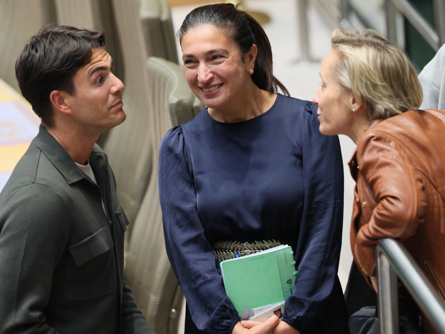 Zuhal Demir, Vlaams minister van Onderwijs, tijdens een debat over onder meer de schoolbonus