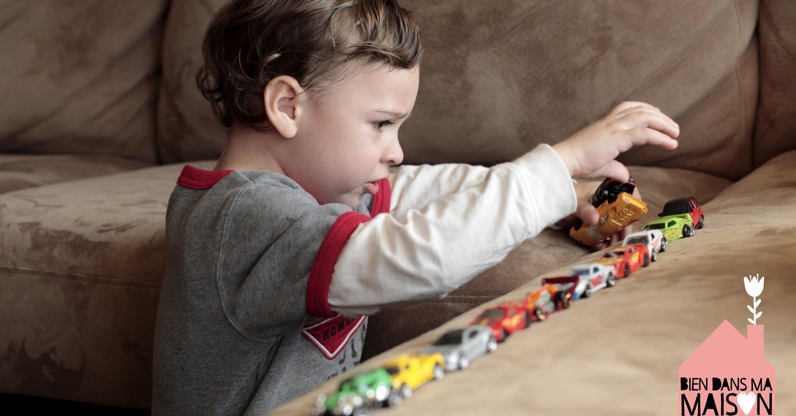 Comment bien ranger les jouets des enfants dans sa voiture