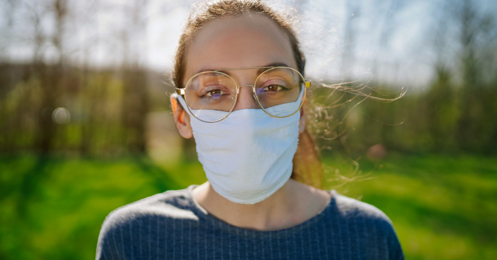 Comment éviter d'avoir de la buée sur ses lunettes avec un masque