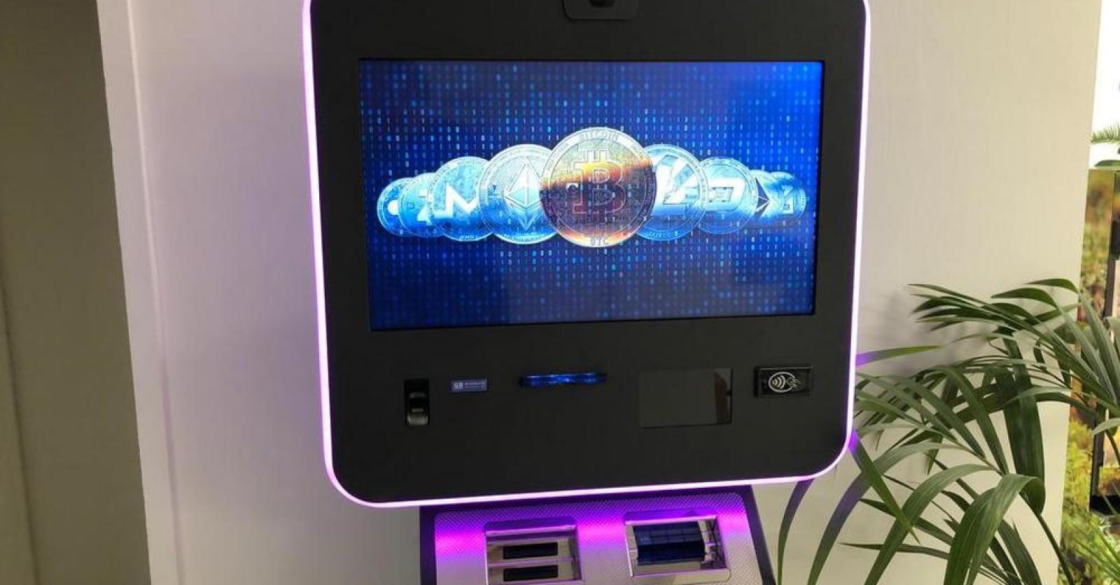 De Boeren pakt uit met een bitcoinautomaat en herlanceert de  cannabisautomaten - KW.be