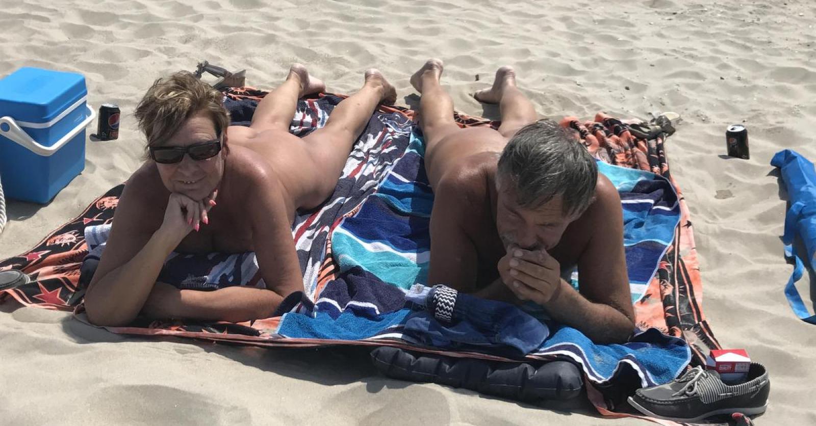 Zonnekloppers kunnen opnieuw in hun blootje terecht op het naaktstrand van  Bredene - KW.be