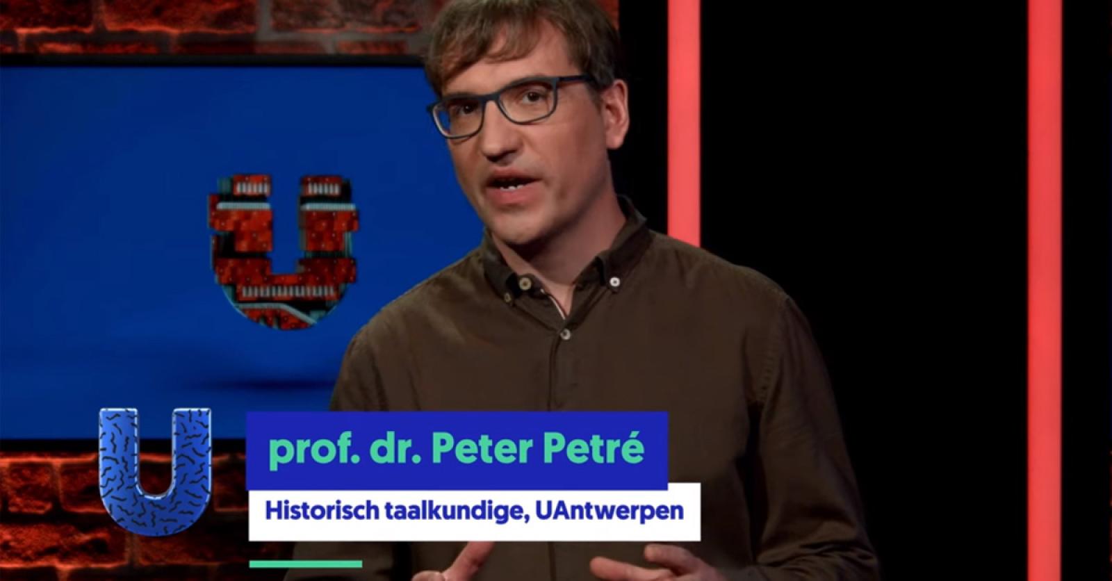 Hoe ontcijfer je een dode taal? (video)