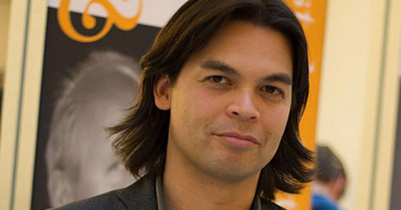 Deze schrijver wil communisme nieuwe kans geven: 'Meer dan ooit is het