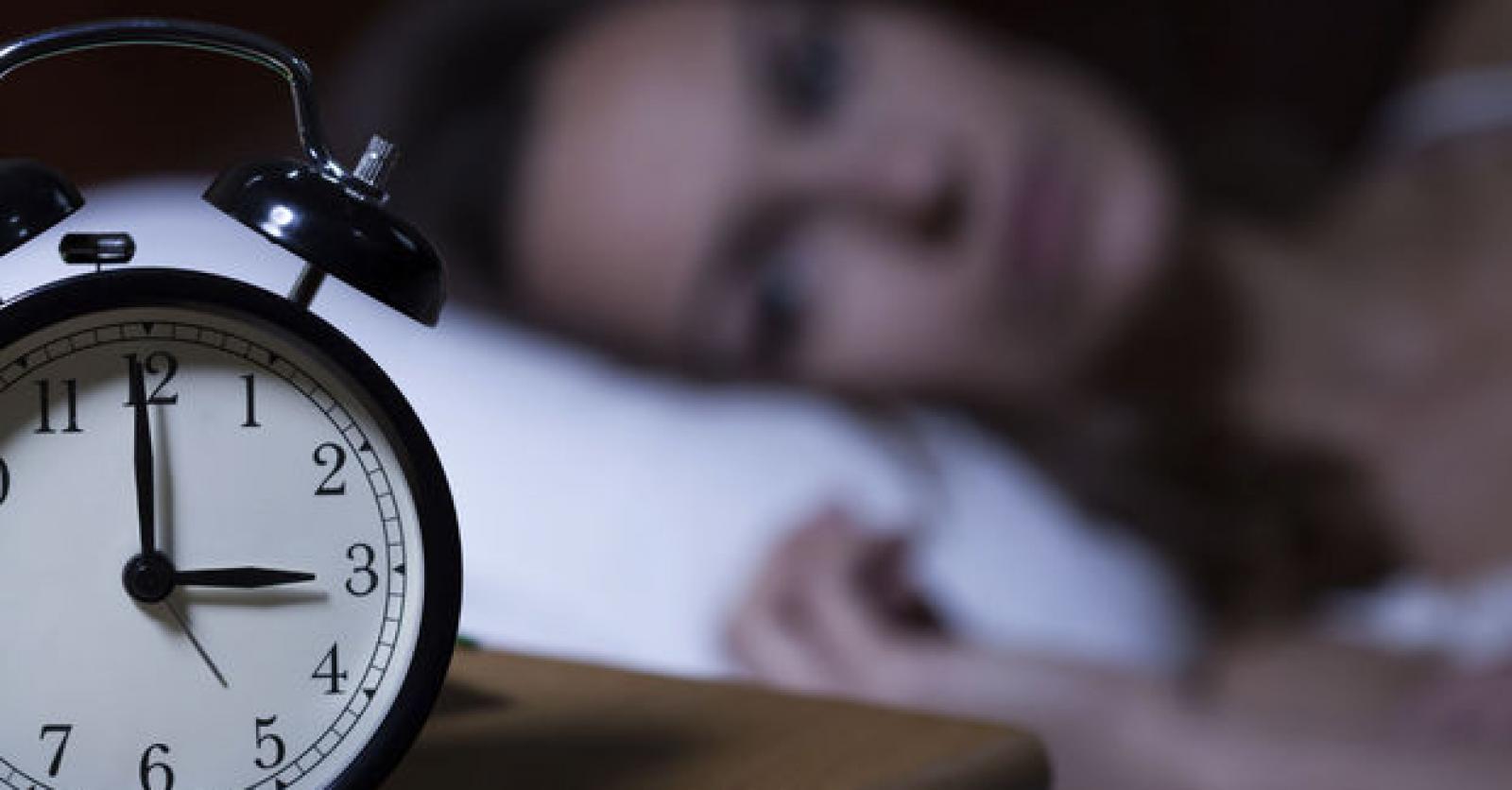 Hoe je in slaap kan vallen door wakker te blijven