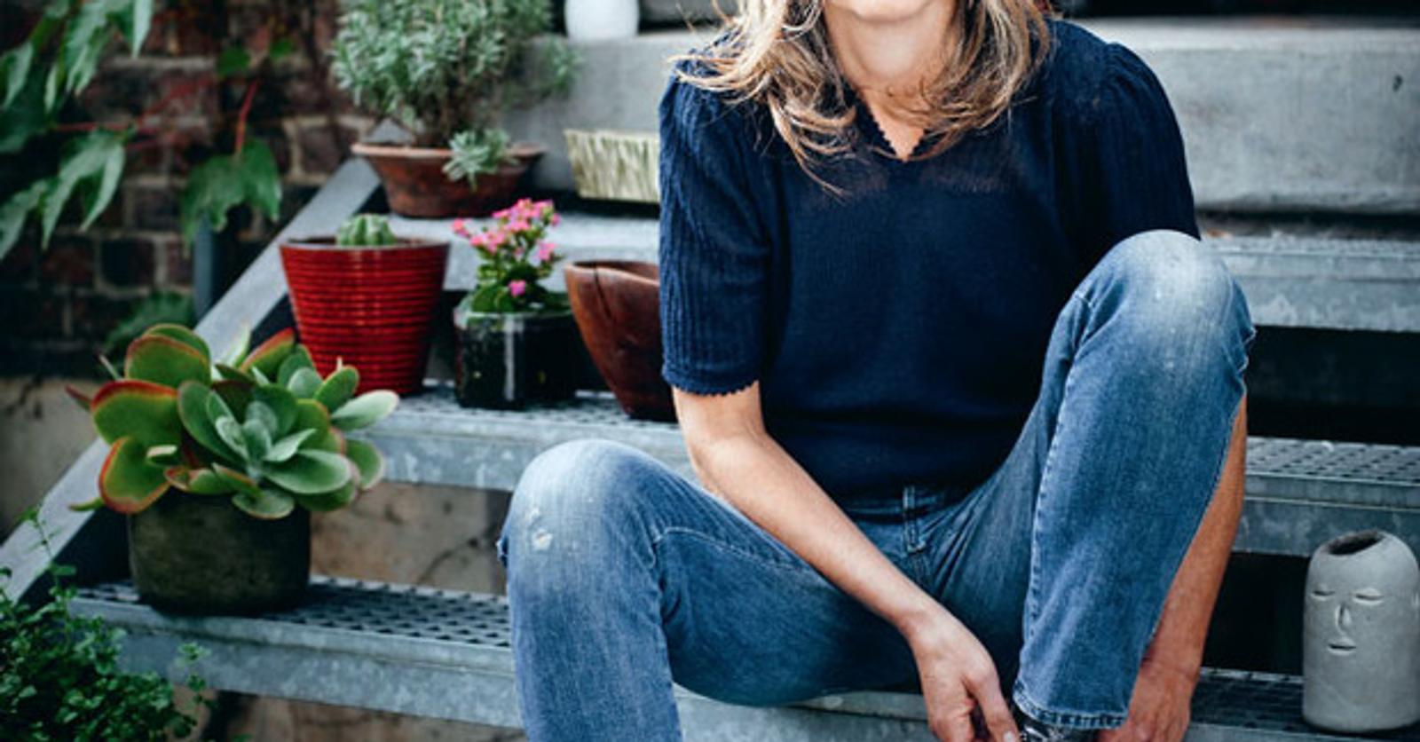 ISABELLE LHOAS