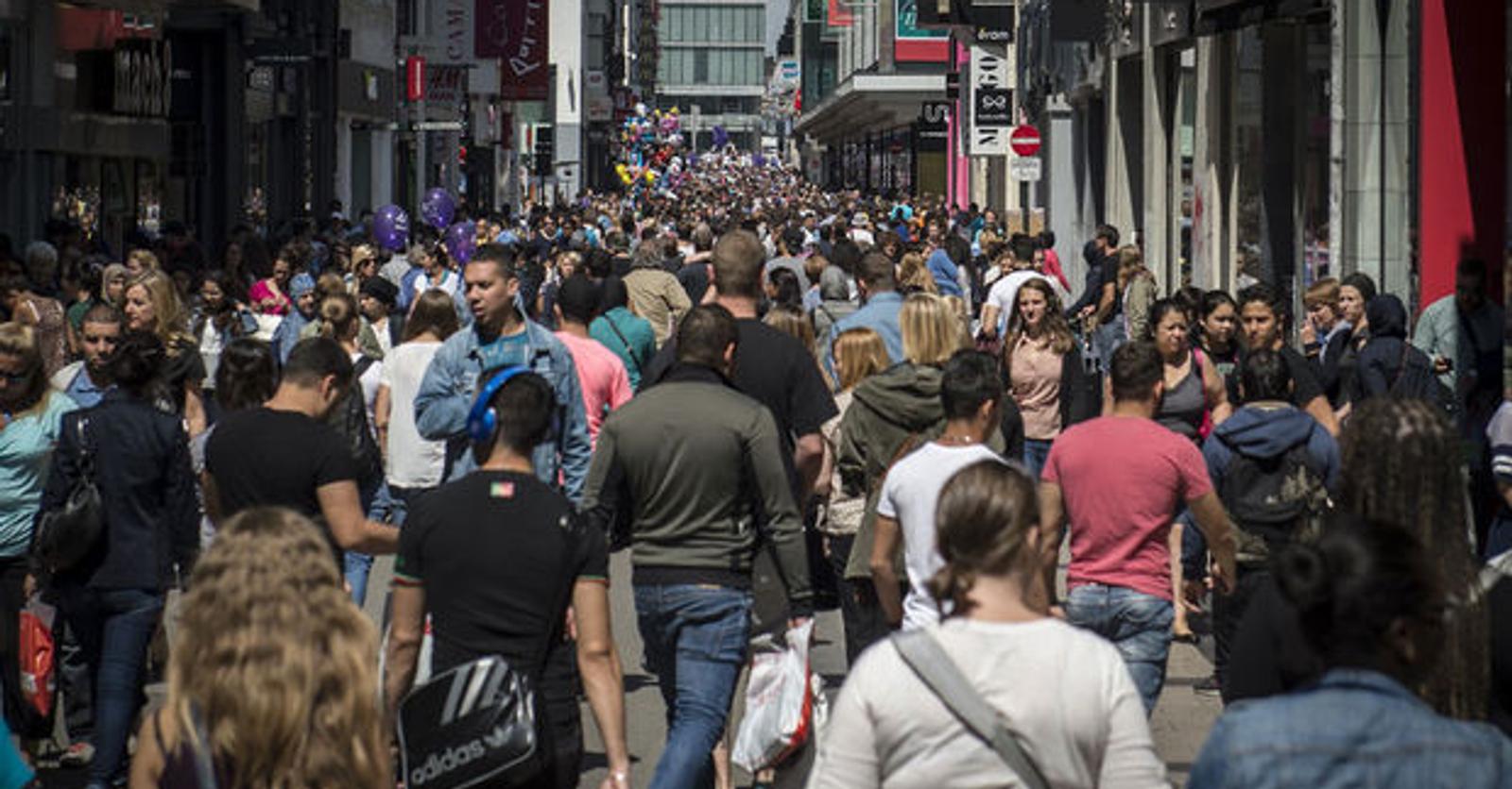 Onderzoek: één op twee Belgen wil op zondag winkelen