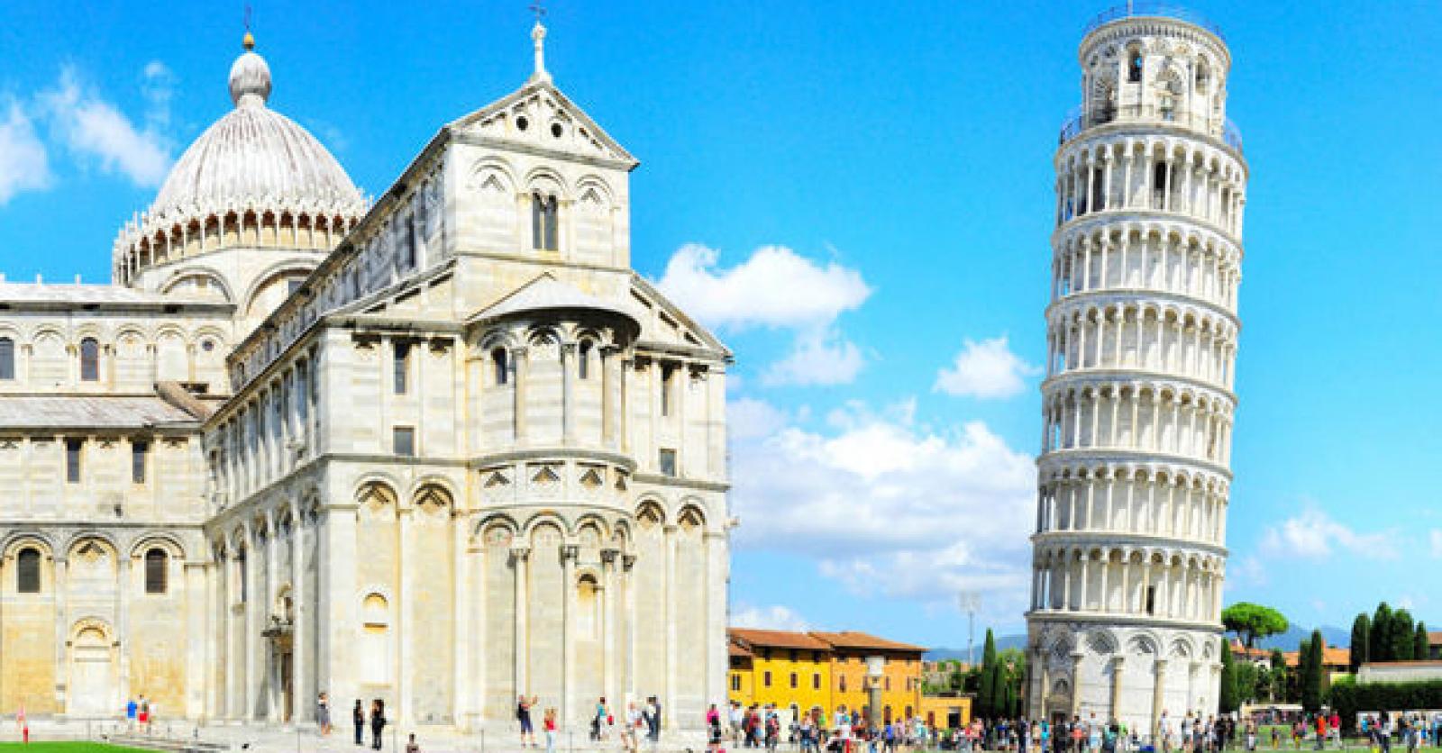 De toren van Pisa staat iets minder scheef