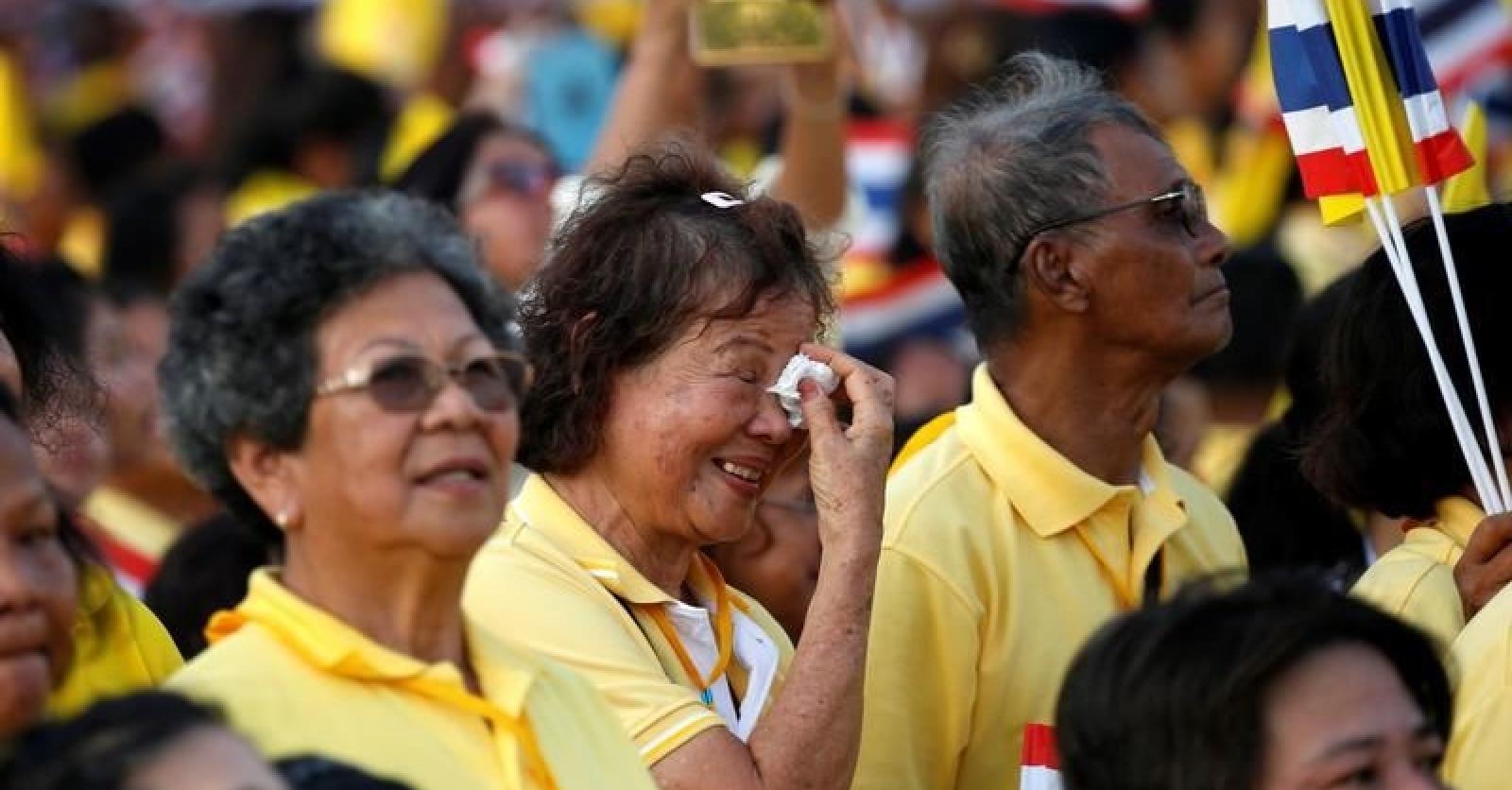 De koning is dood, lang leve de koning: de Thaise ceremonies in beeld