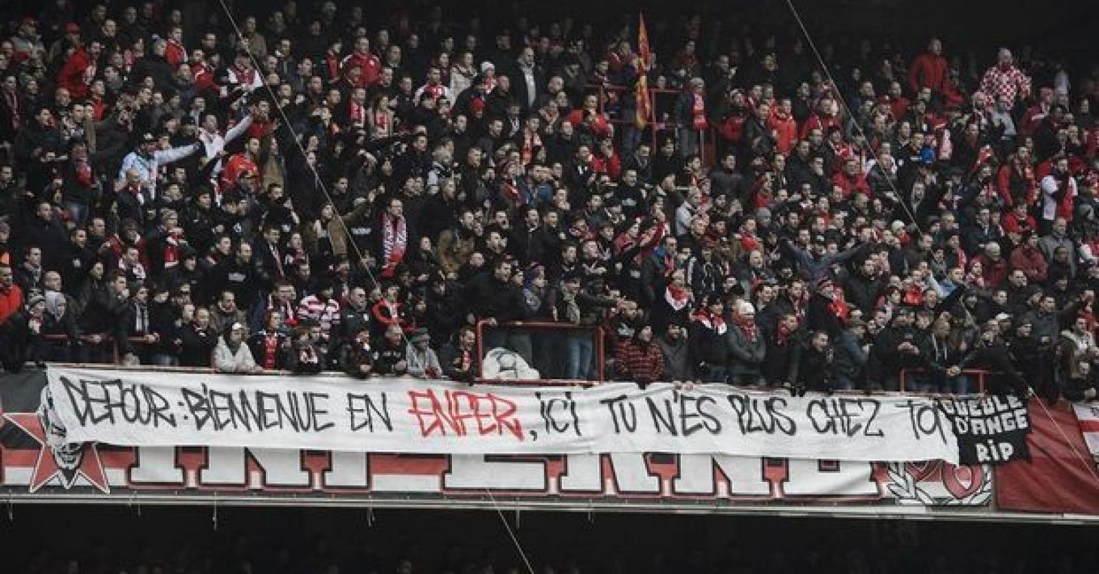 L'impressionnant tifo des supporters d'Anderlecht avant le derby