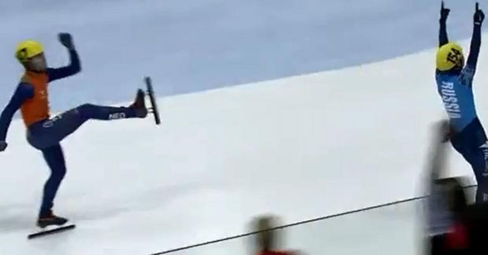 Un doigt d'honneur et un coup de pied fictif lui coûtent sa médaille de