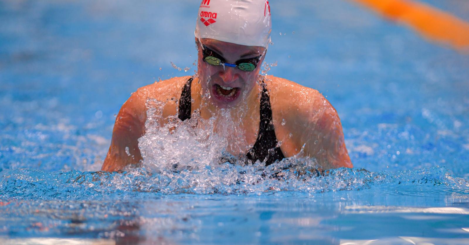 Mondiaux De Natation: Fanny Lecluyse Bat Son Record Belge Et Se ...