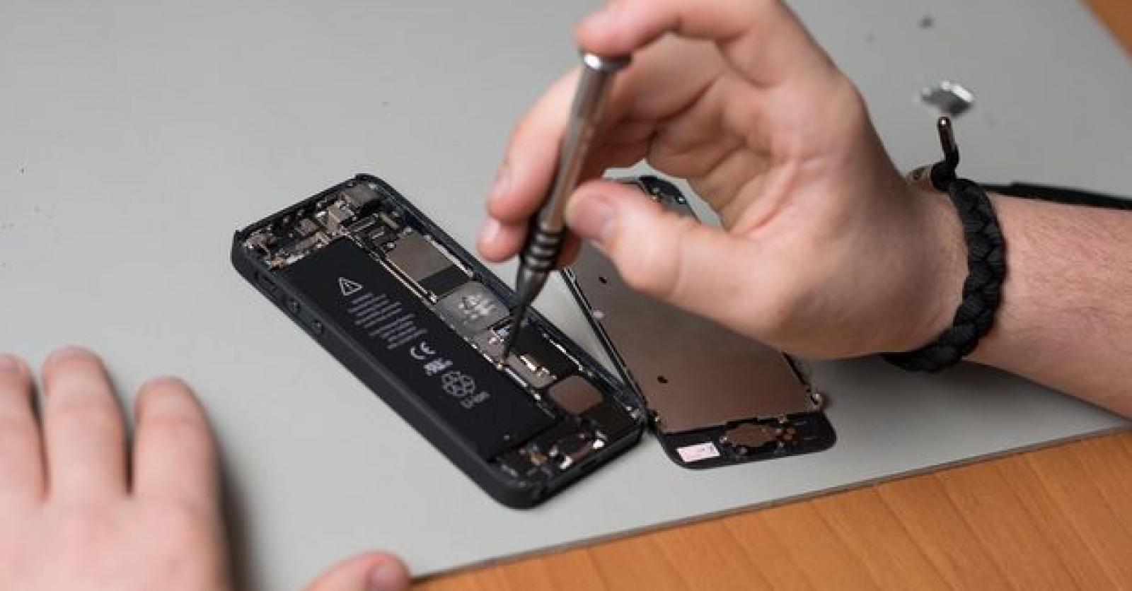Het scherp Noord West Belgische iPhone-batterij vervangen kost 29 euro - DataNews