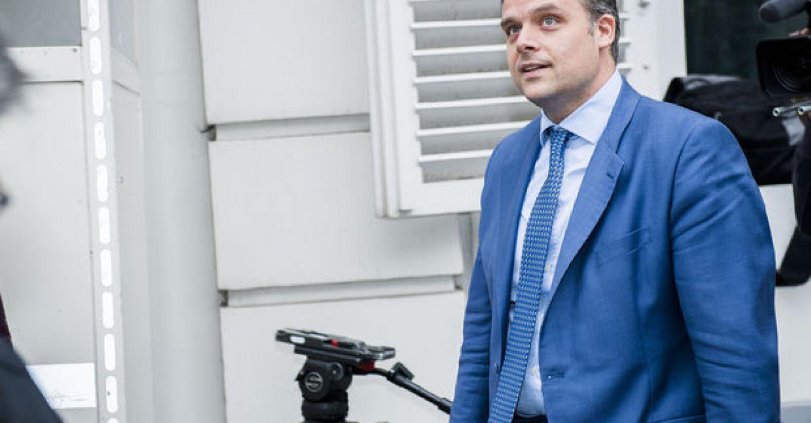 De Backer exige une enquête à propos de la présence de caméras dans des ...