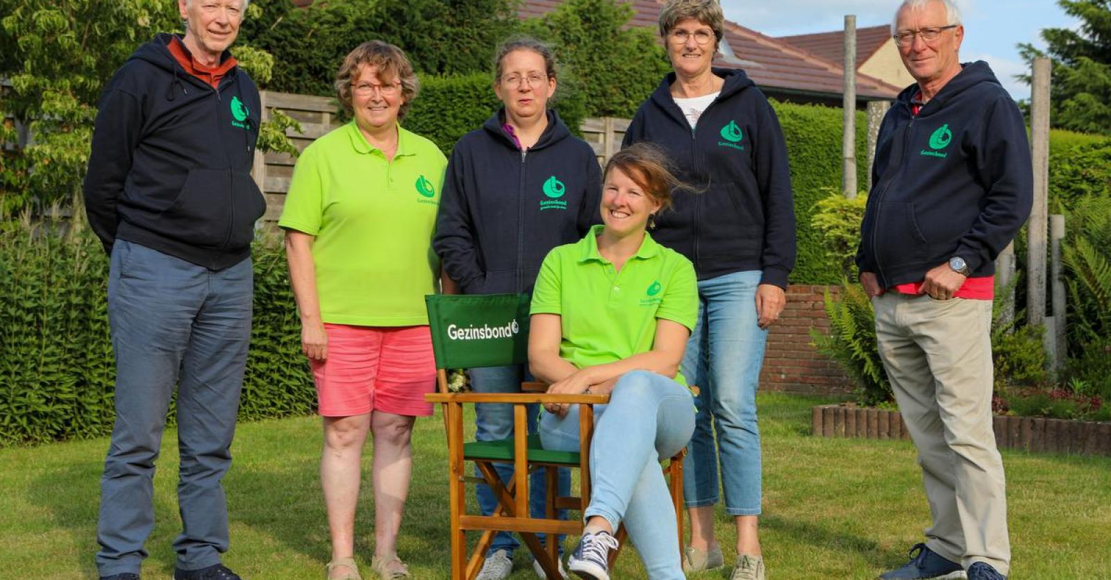 Wie zit als eerste in ‘De Stoel’ en wint een Gistelbon? - KW.be