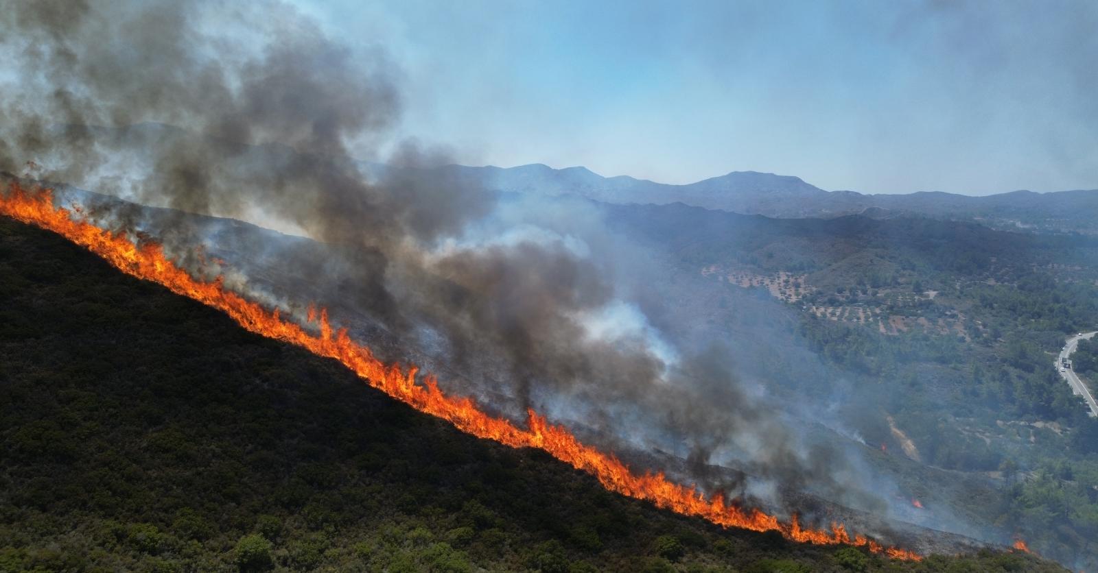 Incendies en Europe: où les voyages sont-ils annulés et que faire