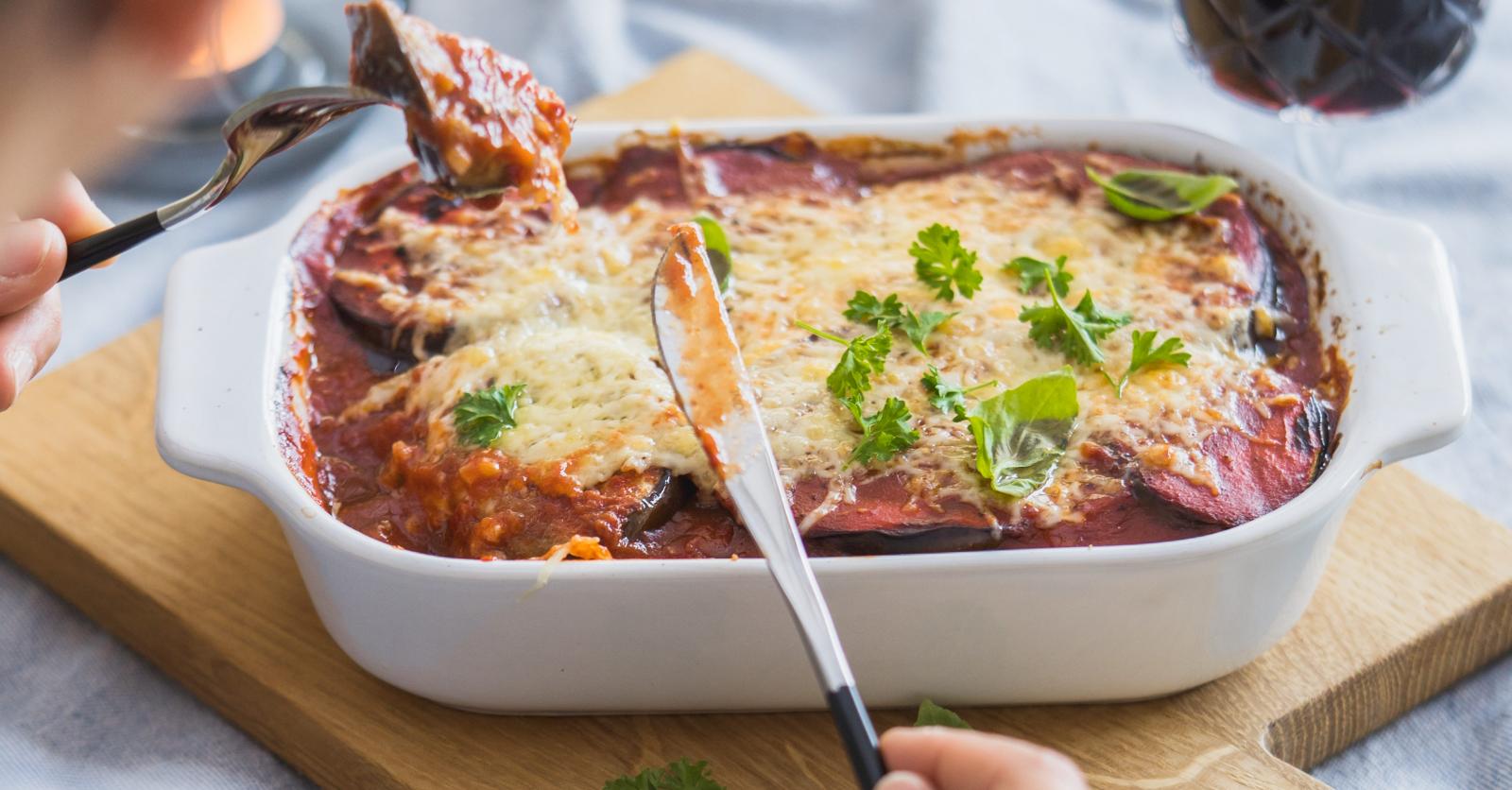 Zondagse Kost ovenschotel met aubergine en tomaat