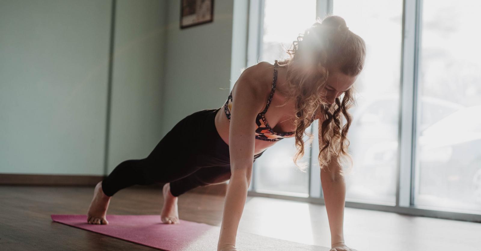 ≡ Gainage : Faire la Planche, les 5 Erreurs à Éviter