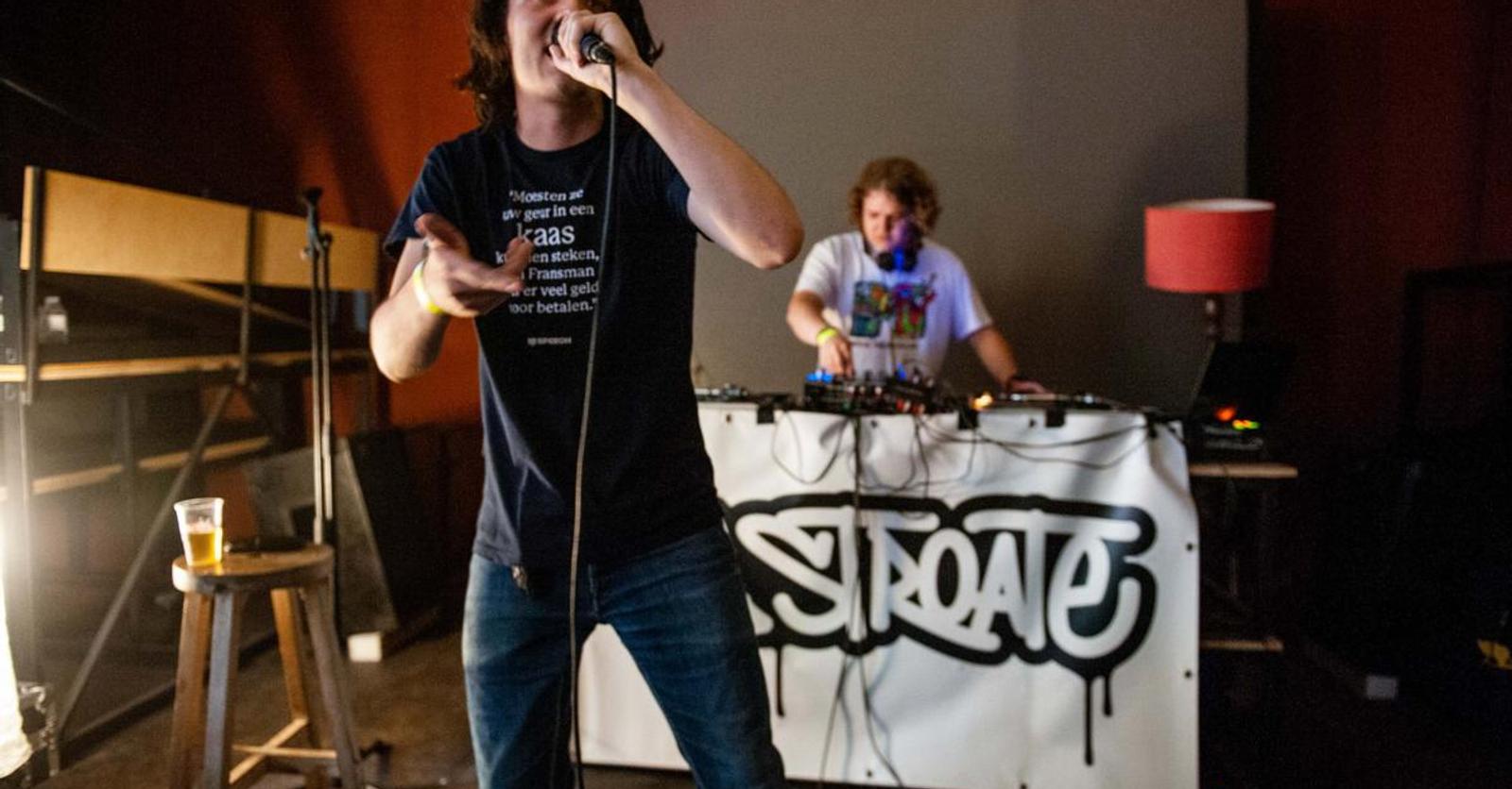 Van De Louc Rapper Kortrijkse rapper Louis Vanoo brengt elke maand een nieuwe show - KW.be