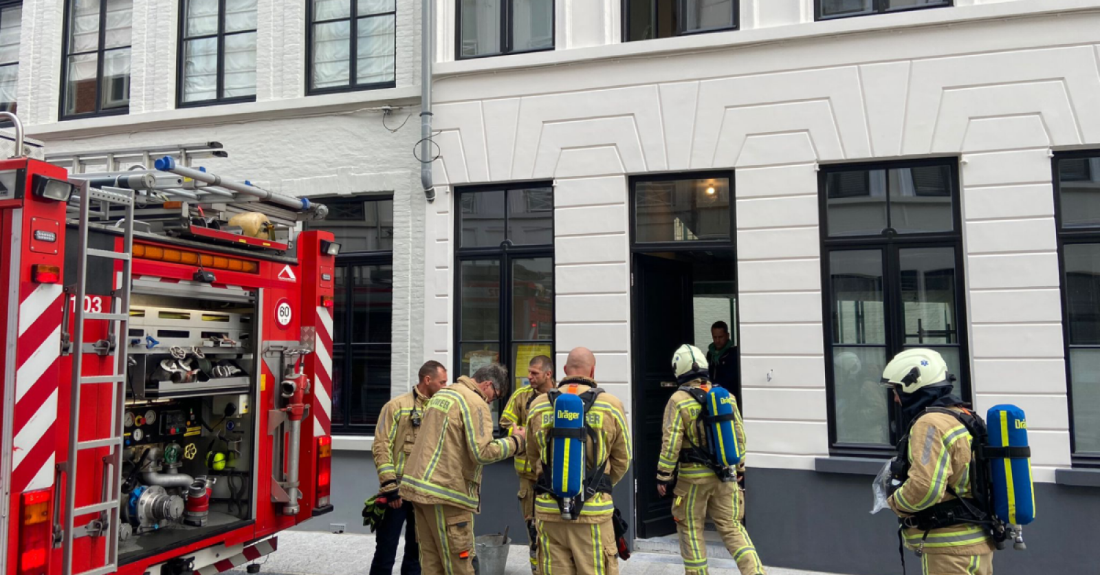 Brandweer rukt uit voor brandgeur op terras van bed and breakfast in centrum Brugge KW.be