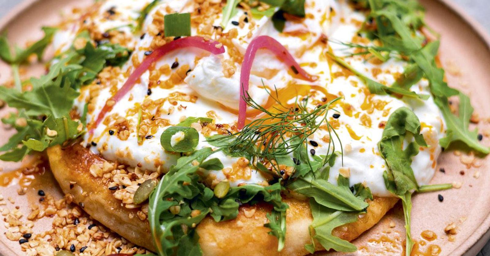 La recette des Turkish Eggs de Chloé Sengier, du restaurant Bisou (Ixelles)