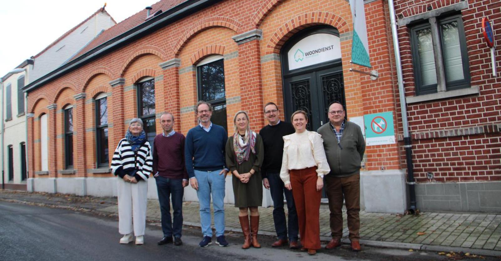 Woondienst Regio Izegem Krijgt Erkenning Als Energiehuis - KW.be