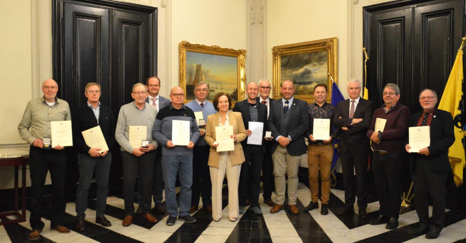 Zestien West-Vlaamse Verenigingen Voortaan Koninklijk - KW.be