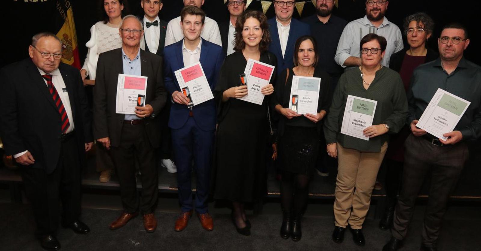 Vereremerkingen bij harmonie Ypriana tijdens Sint-Ceciliafeest - KW.be