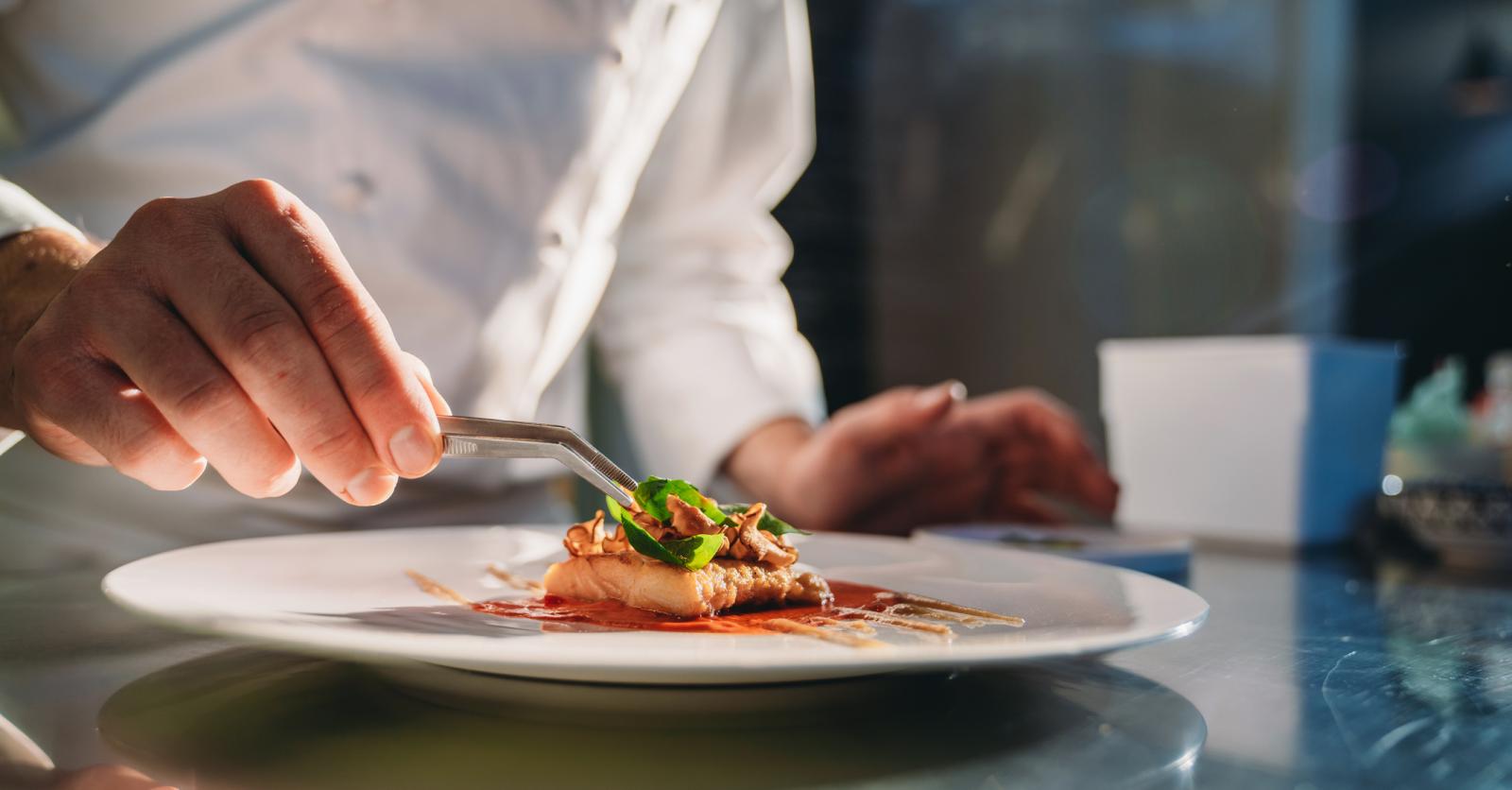 À Paris, visite du plus grand restaurant du monde