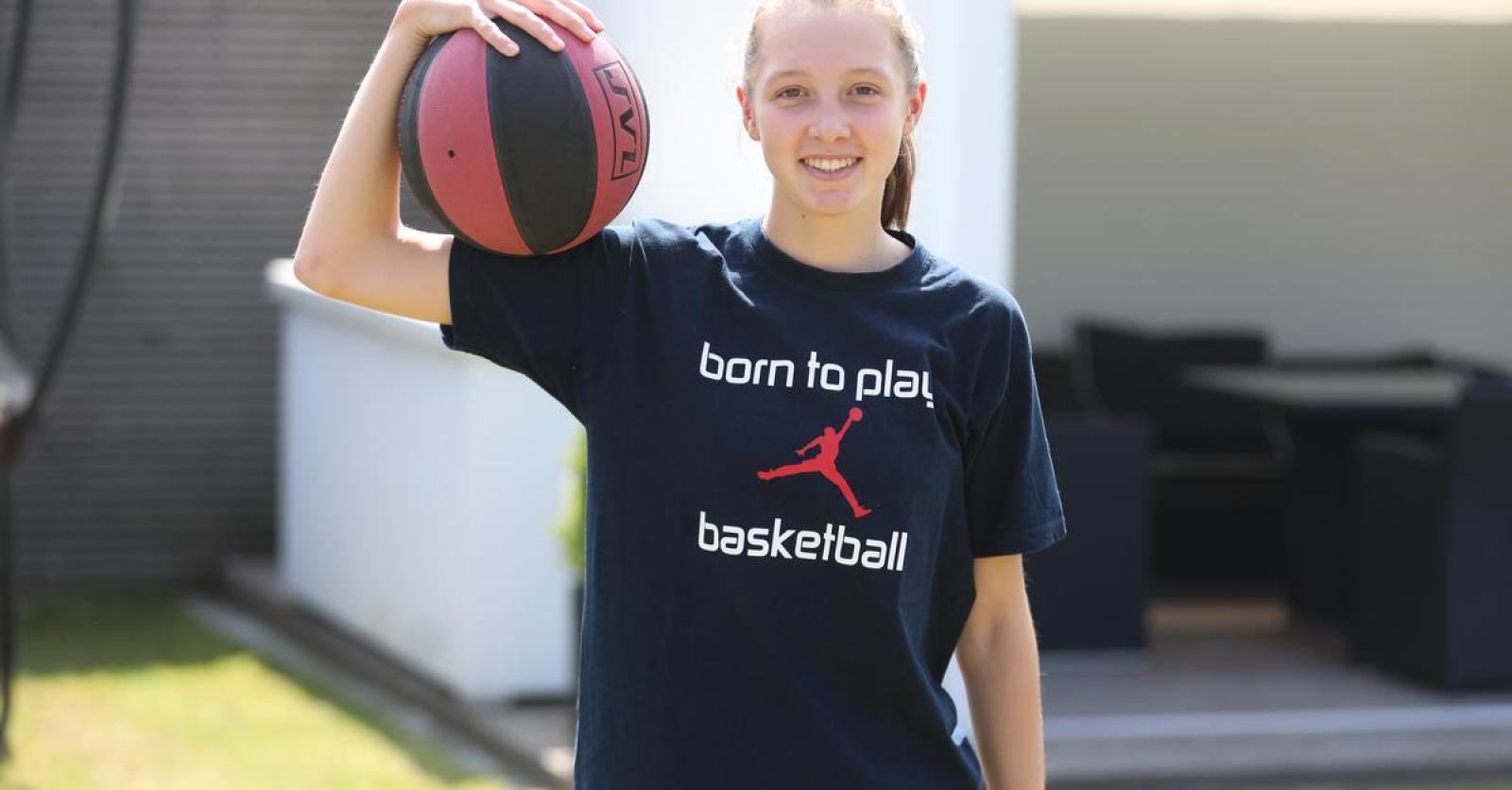 Leila Naessens 14 Ruilt Bobcat Voor ION Basket Waregem Het Was Tijd