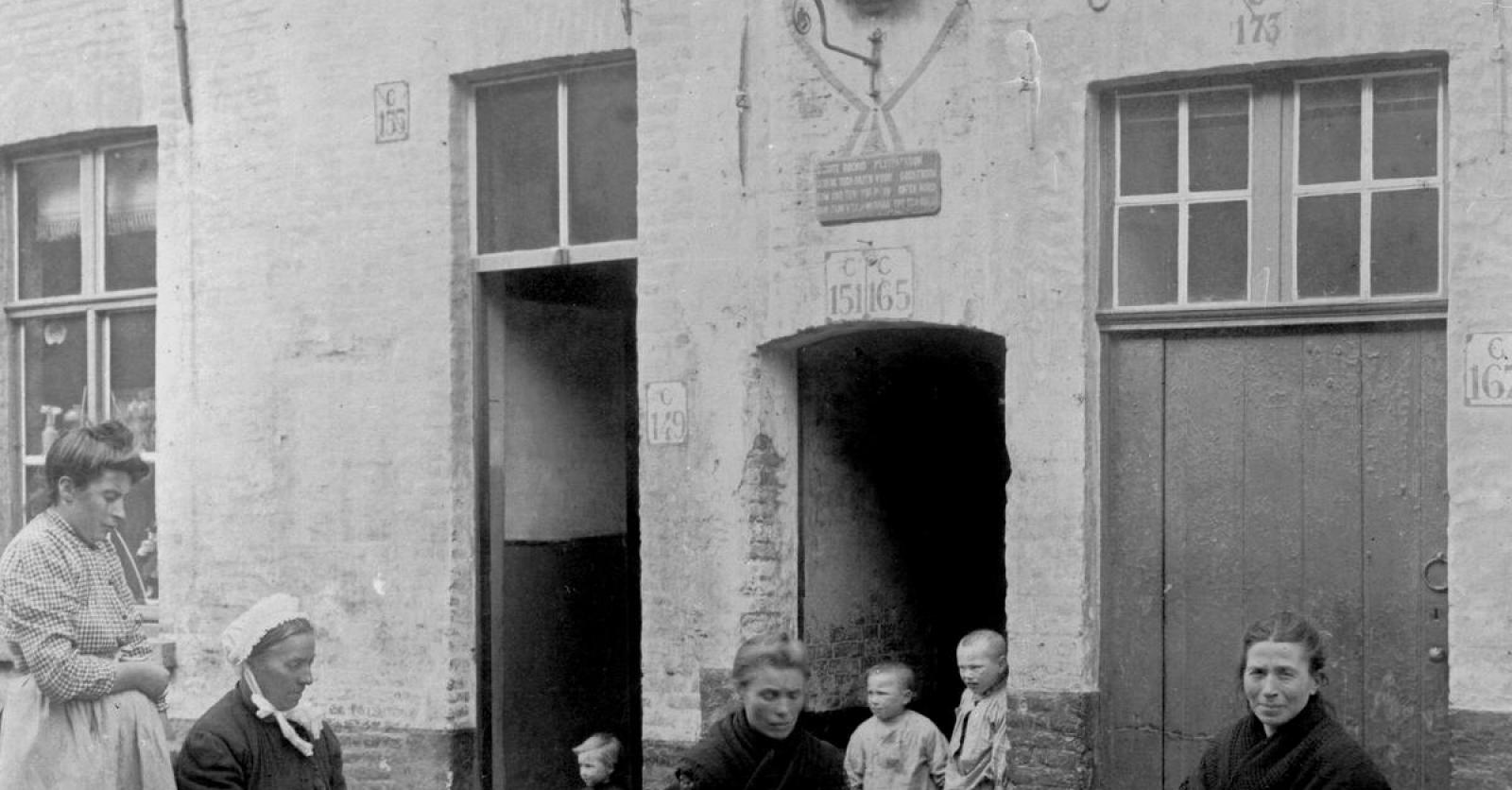 Brugsche vertalseltjies (21): fort Het Kattepoortje houdt stand