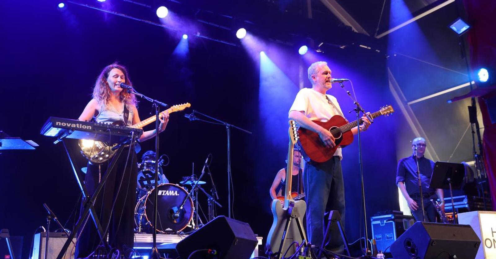 Jan Cappelle (broer van) opende Festival Dranouter met zijn eigen groep Het Onderspit: “Genieten van