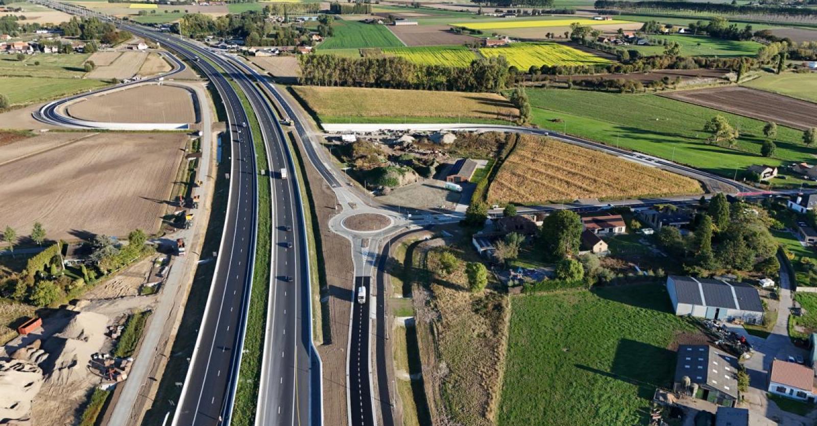 “Onze klanten keren al terug”: tunnel onder N49/A11 is eindelijk open, bewoners en horecazaken uit D