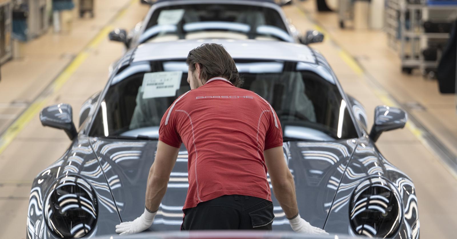Porsche file vers le crash: ses revenus chutent de 90% en un an