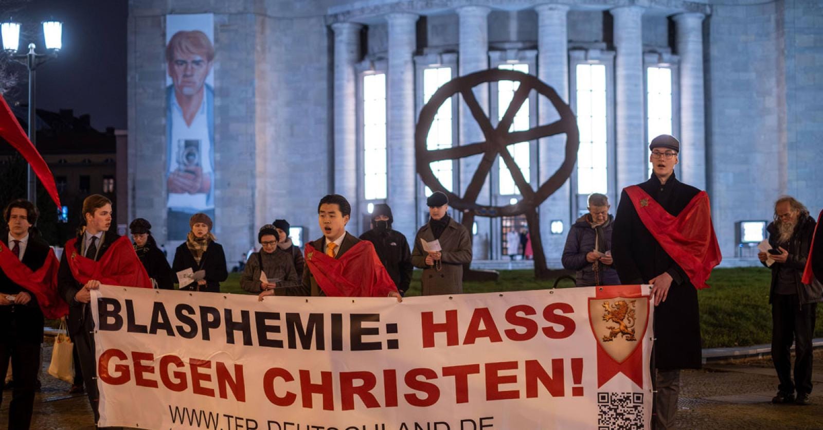 ‘Een naakte actrice op een podium is geen bedreiging voor het geloof’