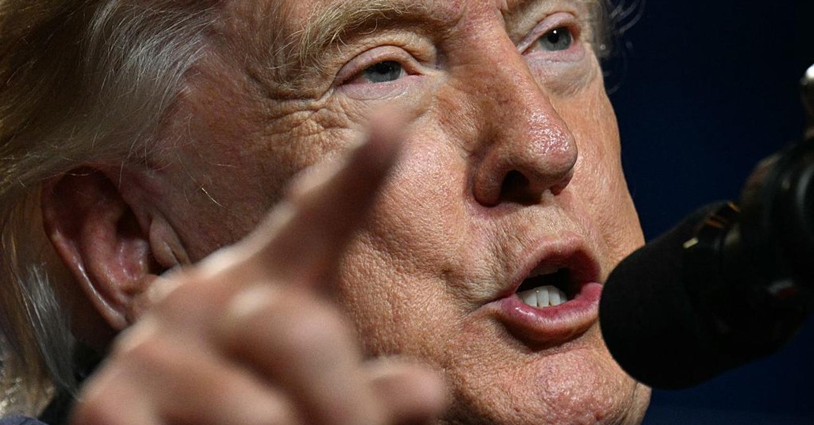 Donald Trump menace de bombarder Oman s’il s’interpose dans un accord sur le détroit d’Ormuz