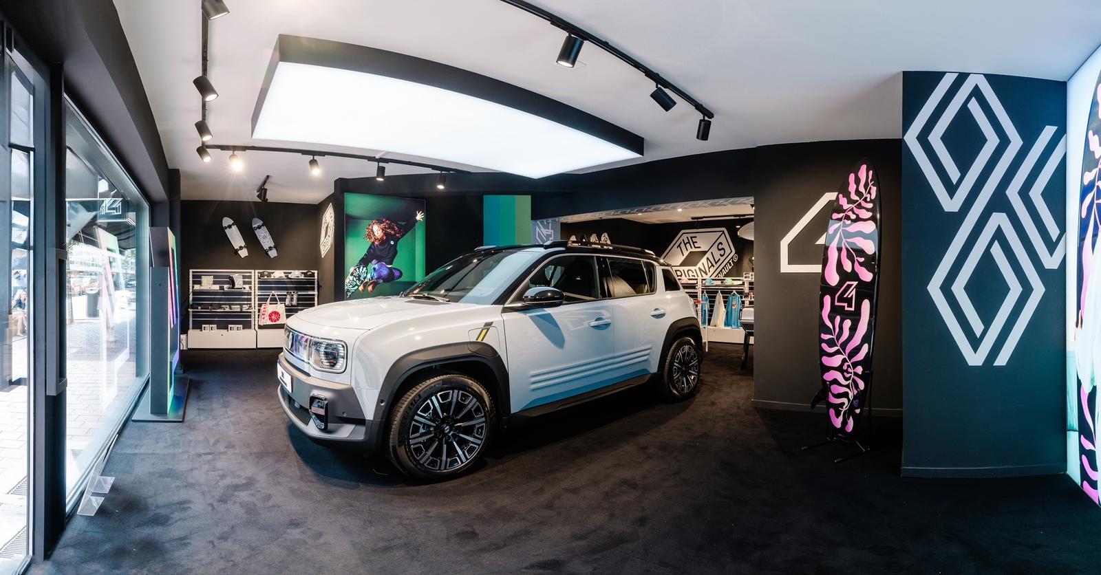 Pourquoi Renault expose (sans la vendre) sa R4 à Knokke