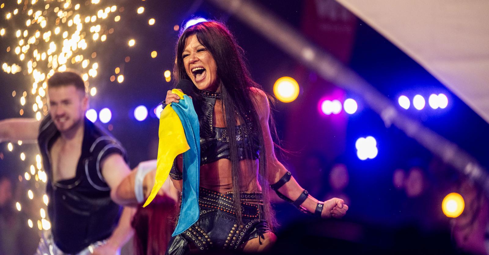 NOSTALGIE: Ruslana zingt ‘Wild Dances’ op ‘Tien Om Te Zien’