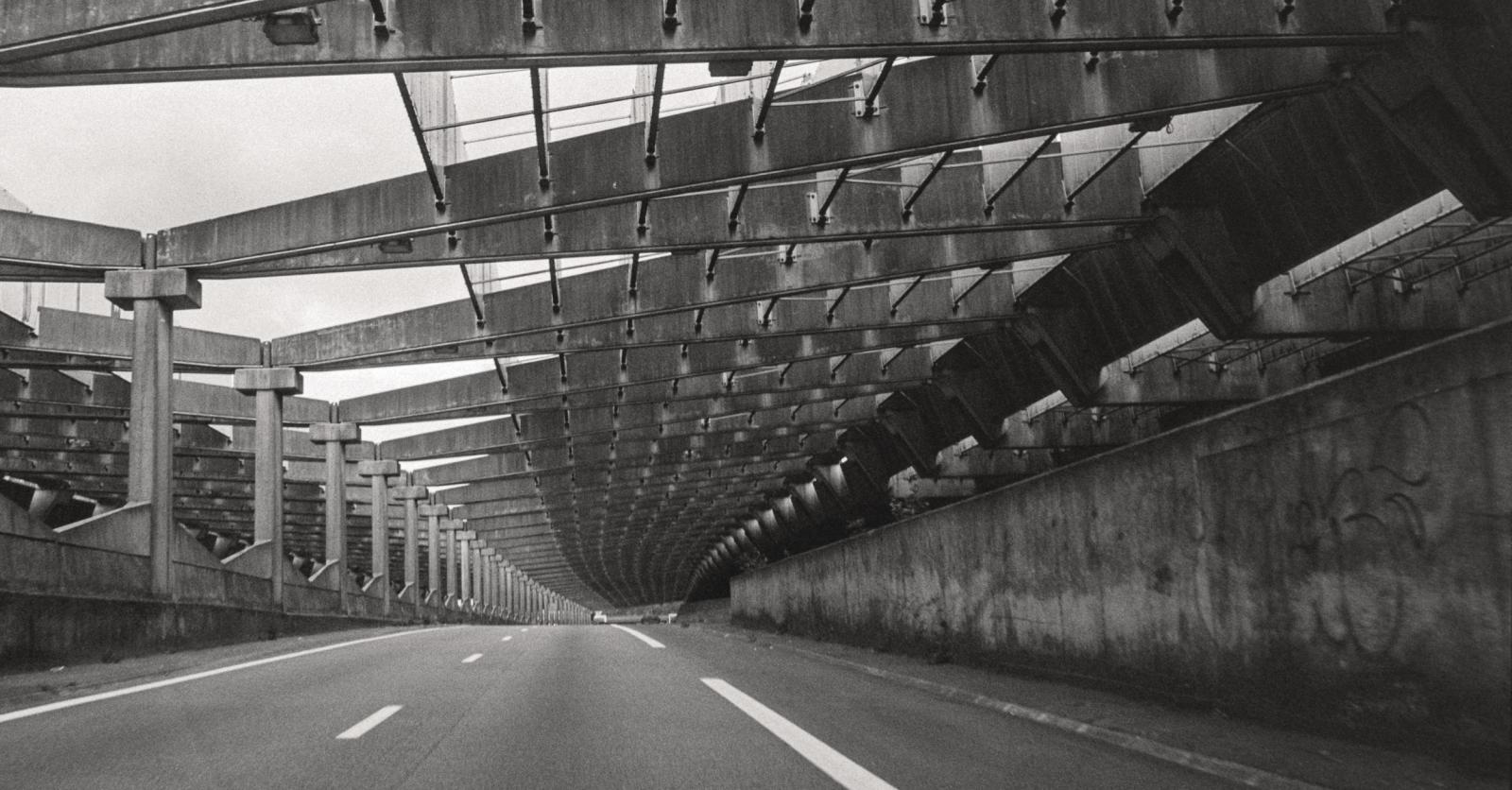 Peter Terrin maakte zelf foto’s bij zijn nieuwe roman: ‘Elke reden is