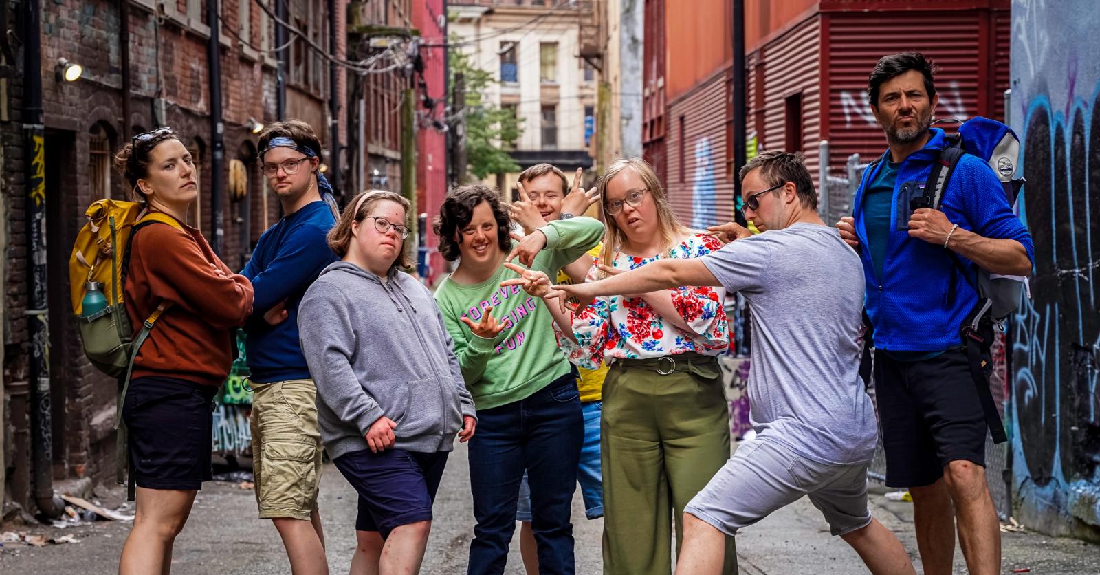 Down the road beren spotten en