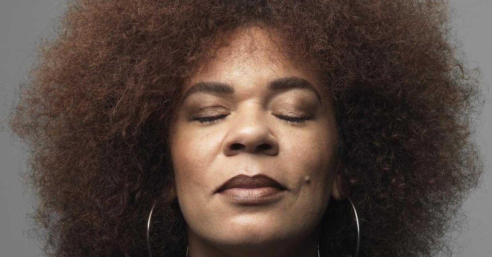 Columniste Babs Gons: ‘Ik probeer onderwerpen als racisme en seksisme