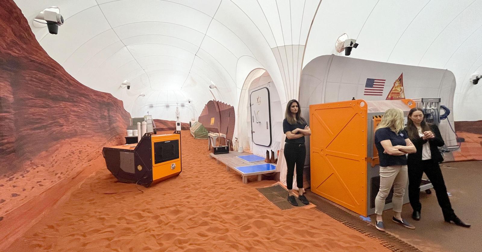 Hoe te leven op Mars? Simulatie na ruim een jaar beëindigd