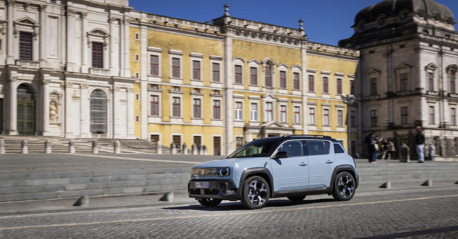 Renault 4 E-TECH, le retour de la R4
