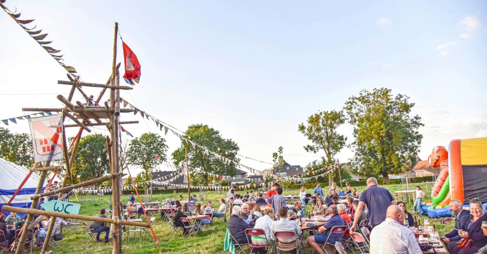 “Burgers nemen het heft in eigen handen om verkaveling te stoppen”: Vzw De Weij maakt op een gratis 