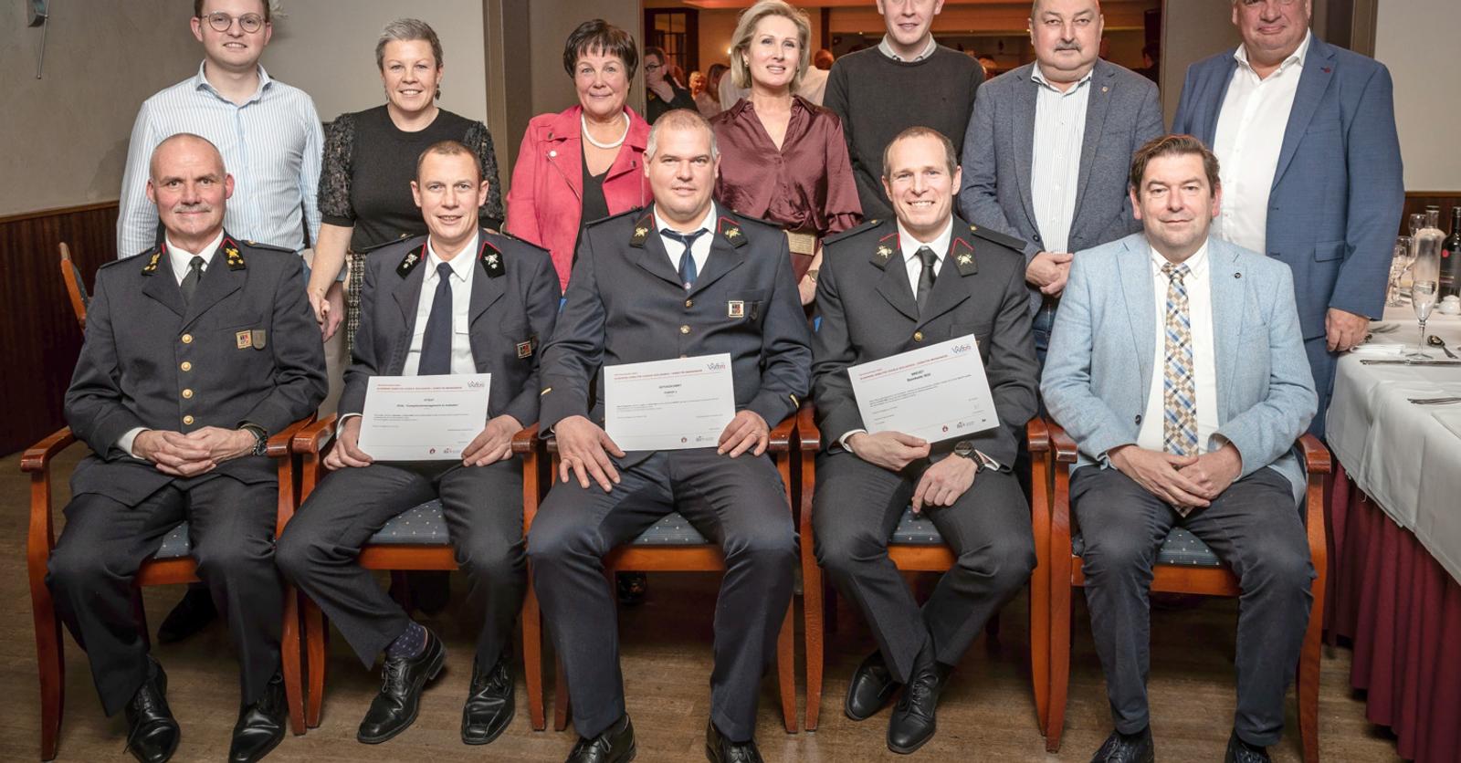 Sint-Barbarafeest bij brandweerpost Ledegem: “Rustig jaar achter de rug ...
