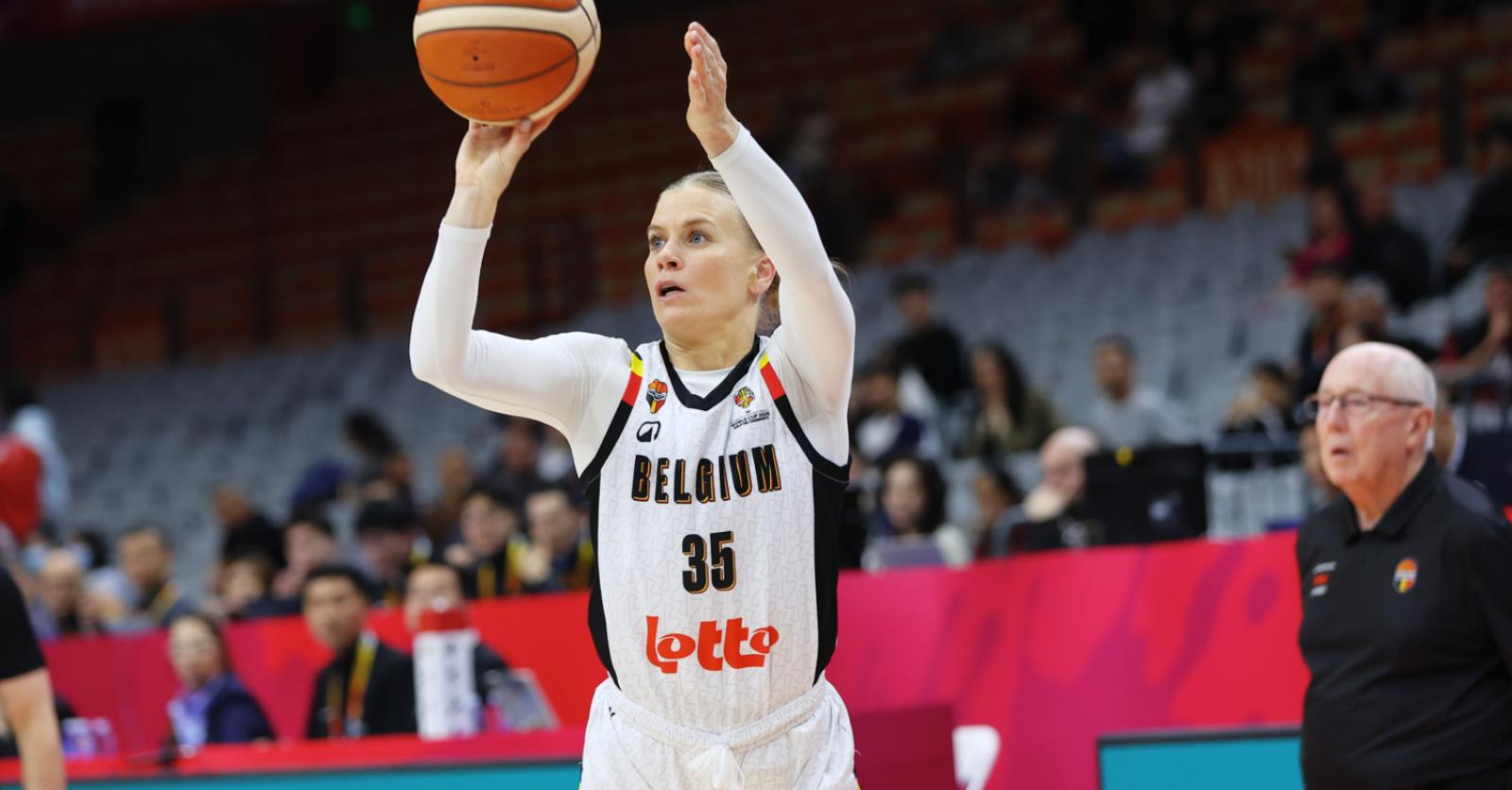 Julie Vanloo wint met LA Sparks oefenwedstrijd tegen Portland Fire met oog op WNBA-seizoen