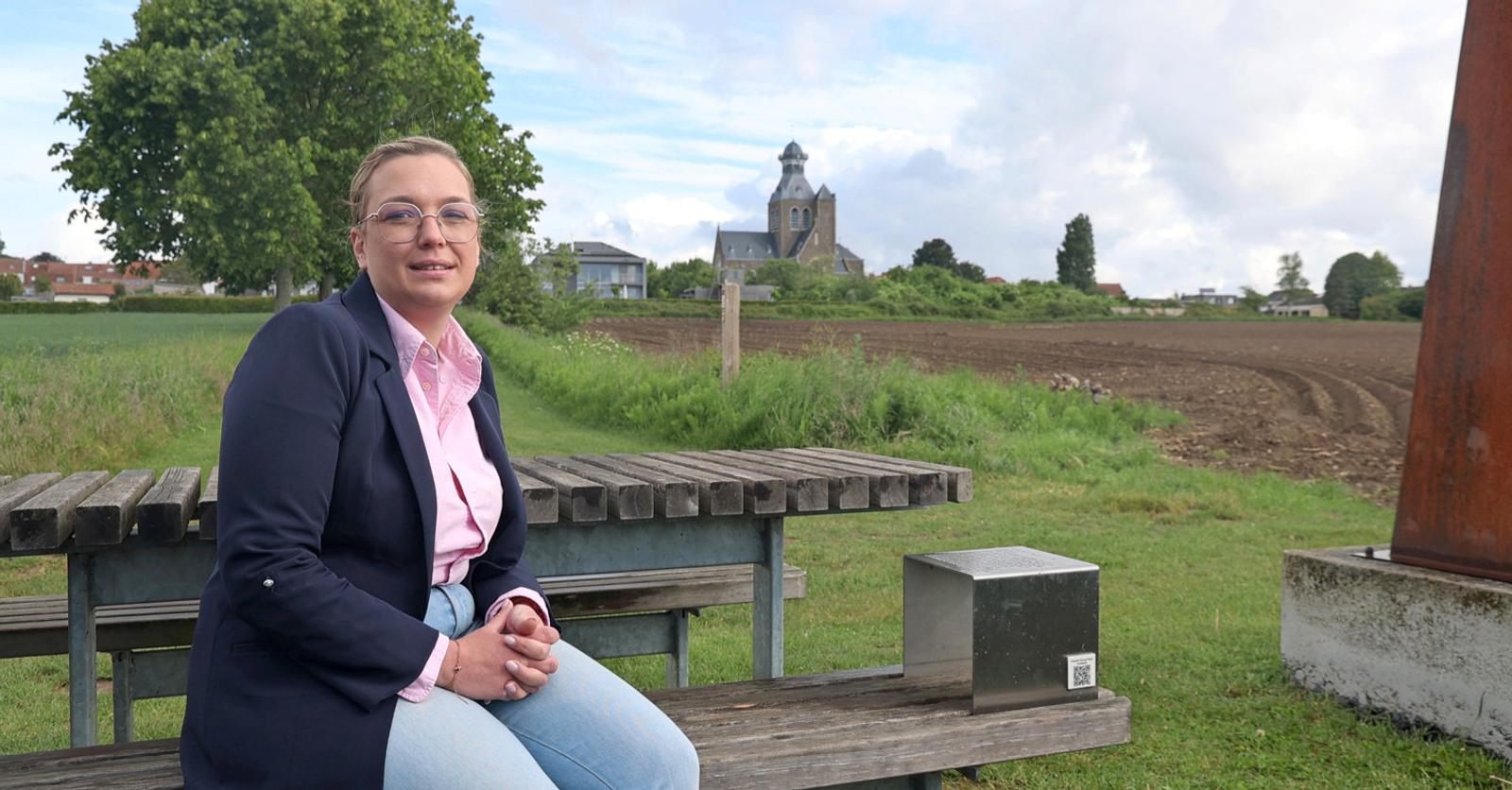 Anne Rotsaert Angelique Rotsaert (36) is thuis in Mesen: “We leven in een moeilijke ...