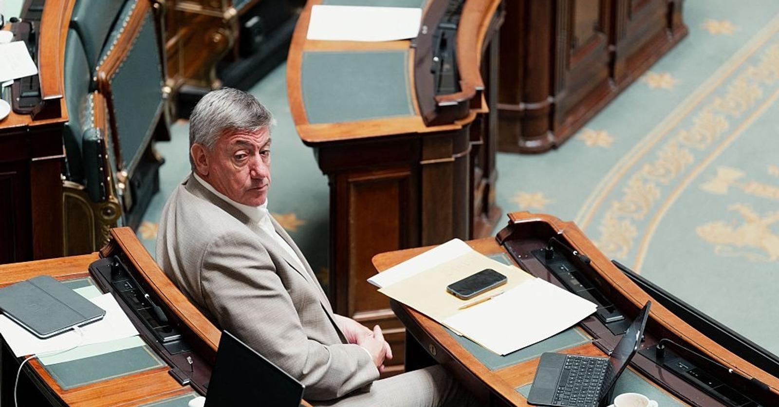 Des mutualités aux buvettes des clubs de foot, une note interne du SPF Finances balise l’imposition des asbl: «C’est une idée de merde»